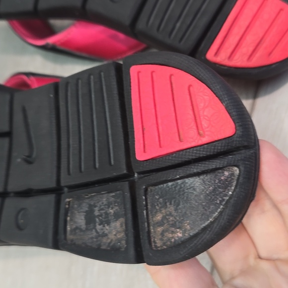 Nike Comfort Footbed Women's Pink&  Black Thong Sandals Flats Shoes Sz 6 - Picture 11 of 12